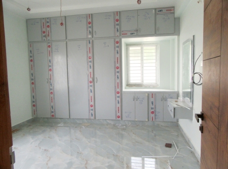 1) Li Id 403 - Master Bedroom.jpg